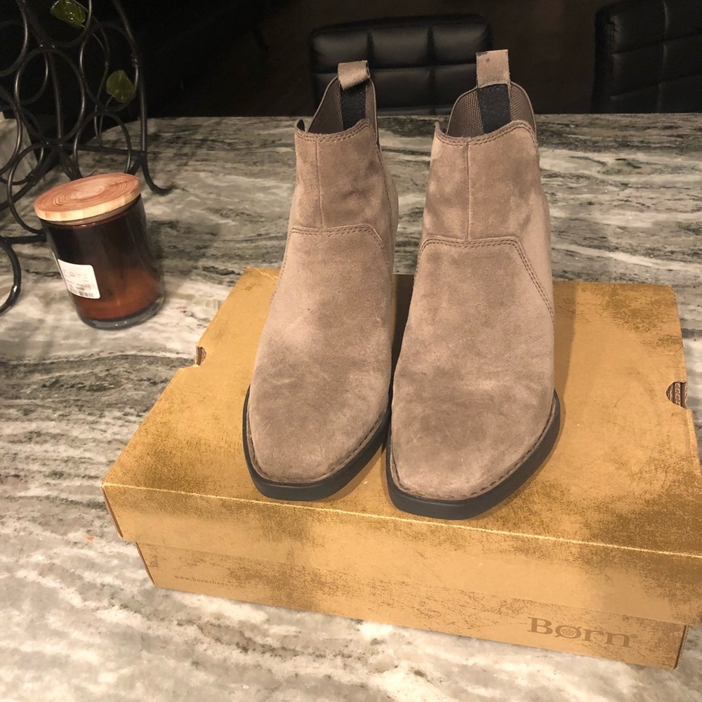 Born Suede Garcia Bootie *size 9*
